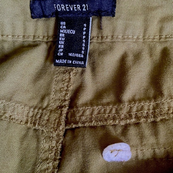 Forever 21 Olive Wide-Leg Cargo Pants - Picture 4 of 8